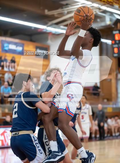 Thumbnail 3 in Clayton Valley Charter vs. La Costa Canyon (Torrey Pines Holiday Classic Tip-Off ) photogallery.