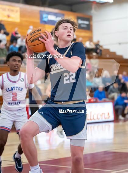 Thumbnail 2 in Clayton Valley Charter vs. La Costa Canyon (Torrey Pines Holiday Classic Tip-Off ) photogallery.