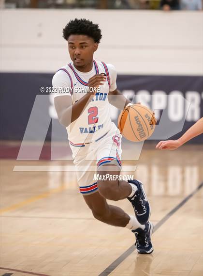 Thumbnail 1 in Clayton Valley Charter vs. La Costa Canyon (Torrey Pines Holiday Classic Tip-Off ) photogallery.