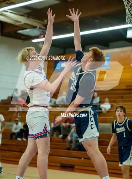 Thumbnail 2 in Clayton Valley Charter vs. La Costa Canyon (Torrey Pines Holiday Classic Tip-Off ) photogallery.