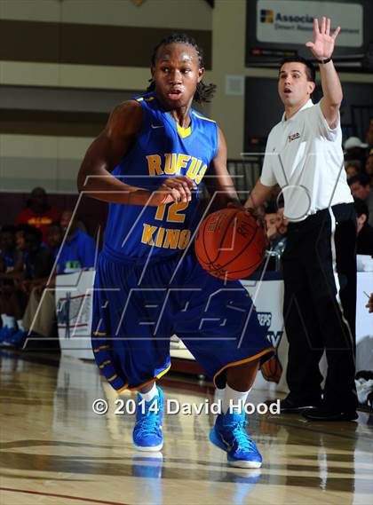 Thumbnail 2 in Oakley College (Las Palmas de Gran Canaria, Spain) vs. King (MaxPreps Holiday Classic) photogallery.