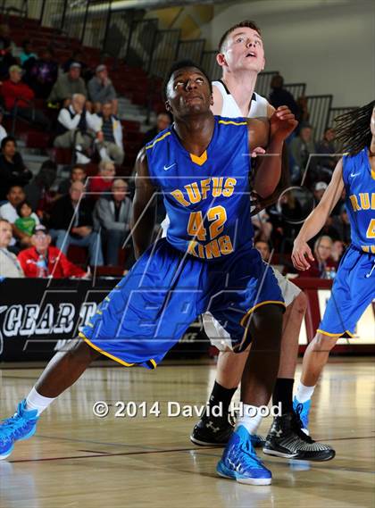 Thumbnail 2 in Oakley College (Las Palmas de Gran Canaria, Spain) vs. King (MaxPreps Holiday Classic) photogallery.