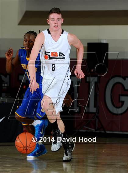 Thumbnail 3 in Oakley College (Las Palmas de Gran Canaria, Spain) vs. King (MaxPreps Holiday Classic) photogallery.