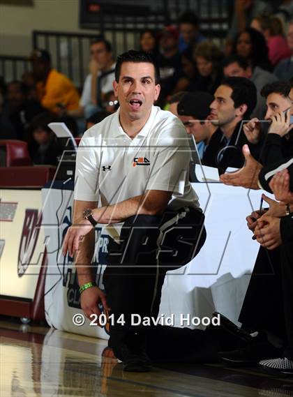 Thumbnail 1 in Oakley College (Las Palmas de Gran Canaria, Spain) vs. King (MaxPreps Holiday Classic) photogallery.