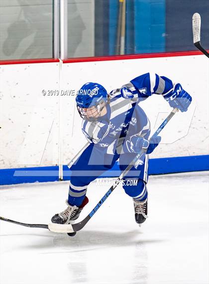 Thumbnail 2 in Danvers vs Marblehead (MIAA Division 2 North Quarterfinal) photogallery.