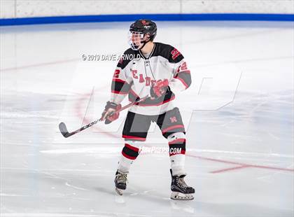 Thumbnail 2 in Danvers vs Marblehead (MIAA Division 2 North Quarterfinal) photogallery.