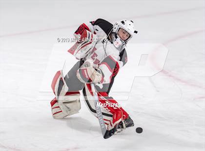 Thumbnail 2 in Danvers vs Marblehead (MIAA Division 2 North Quarterfinal) photogallery.