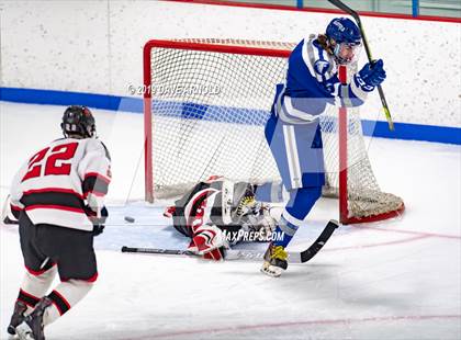 Thumbnail 1 in Danvers vs Marblehead (MIAA Division 2 North Quarterfinal) photogallery.