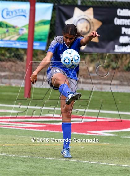 Thumbnail 2 in Capital Christian vs. Amador (CIF SJS D5 Final) photogallery.