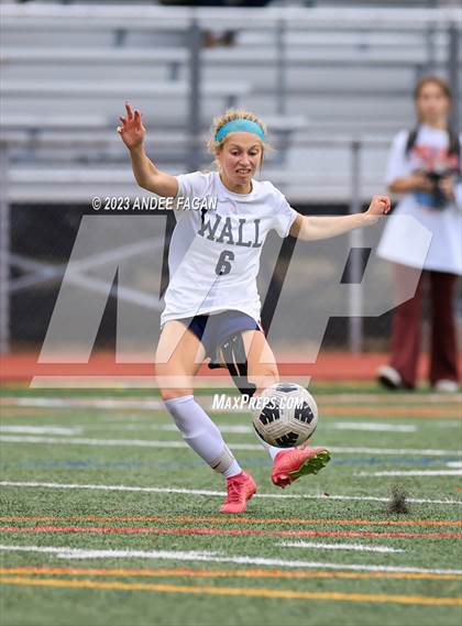 Thumbnail 1 in Wall vs Point Pleasant Boro (NJSIAA Central Jersey Group 2 Quarterfinal) photogallery.