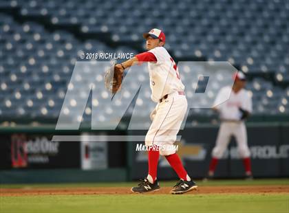 Thumbnail 1 in Esperanza @ Los Alamitos photogallery.