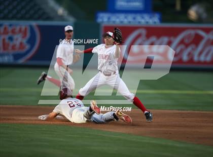 Thumbnail 1 in Esperanza @ Los Alamitos photogallery.