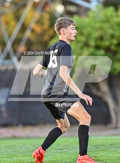 Thumbnail 1 in Lakewood vs Pomona photogallery.