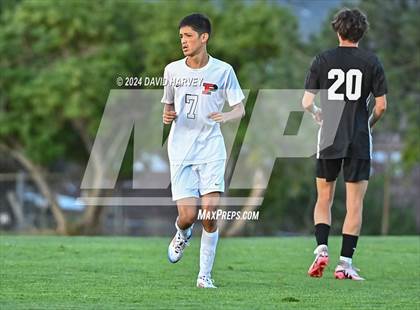 Thumbnail 1 in Lakewood vs Pomona photogallery.