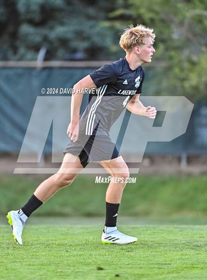 Thumbnail 2 in Lakewood vs Pomona photogallery.