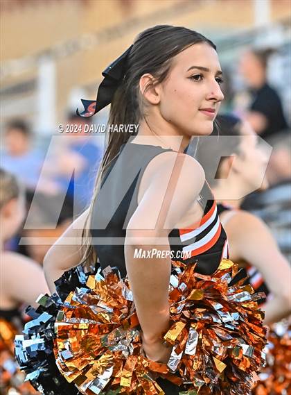 Thumbnail 3 in Lakewood vs Pomona photogallery.