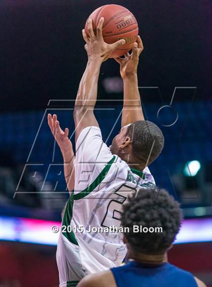 Thumbnail 2 in Notre Dame Catholic vs. Weaver (CIAC Class M Final) photogallery.