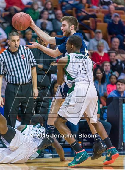Thumbnail 3 in Notre Dame Catholic vs. Weaver (CIAC Class M Final) photogallery.