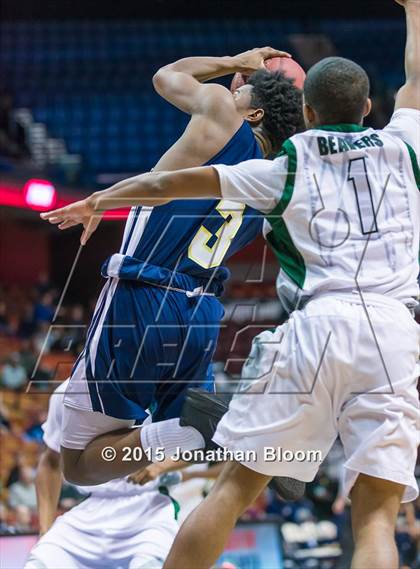 Thumbnail 1 in Notre Dame Catholic vs. Weaver (CIAC Class M Final) photogallery.