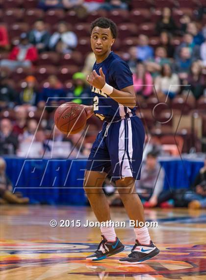 Thumbnail 2 in Notre Dame Catholic vs. Weaver (CIAC Class M Final) photogallery.