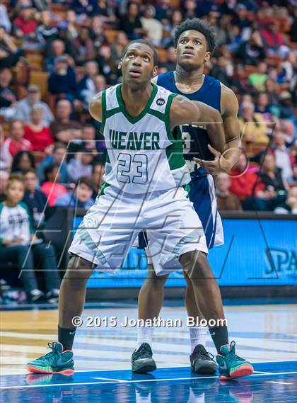 Thumbnail 2 in Notre Dame Catholic vs. Weaver (CIAC Class M Final) photogallery.
