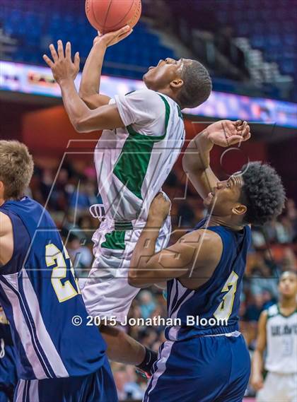 Thumbnail 2 in Notre Dame Catholic vs. Weaver (CIAC Class M Final) photogallery.