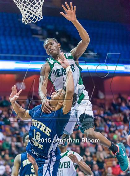 Thumbnail 1 in Notre Dame Catholic vs. Weaver (CIAC Class M Final) photogallery.