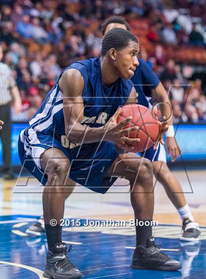 Thumbnail 1 in Notre Dame Catholic vs. Weaver (CIAC Class M Final) photogallery.
