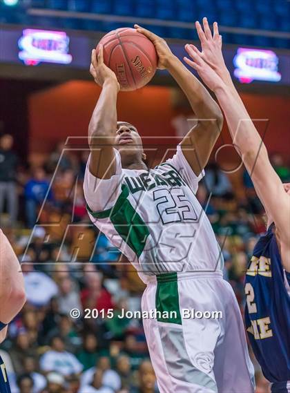Thumbnail 2 in Notre Dame Catholic vs. Weaver (CIAC Class M Final) photogallery.