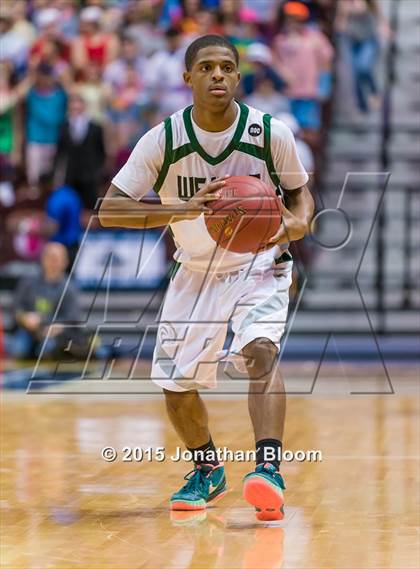 Thumbnail 1 in Notre Dame Catholic vs. Weaver (CIAC Class M Final) photogallery.