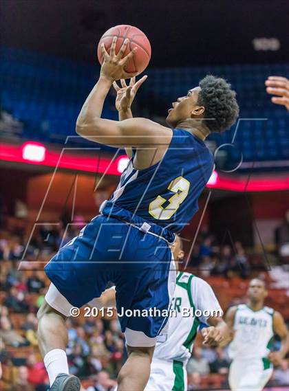 Thumbnail 2 in Notre Dame Catholic vs. Weaver (CIAC Class M Final) photogallery.