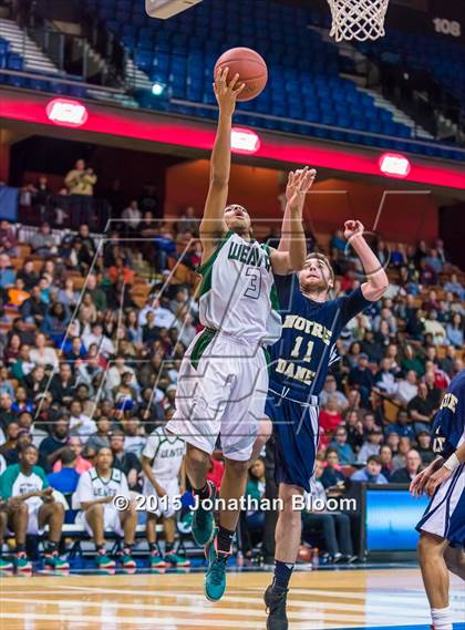 Thumbnail 2 in Notre Dame Catholic vs. Weaver (CIAC Class M Final) photogallery.