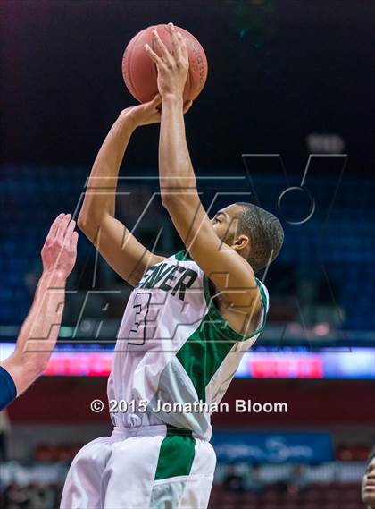 Thumbnail 3 in Notre Dame Catholic vs. Weaver (CIAC Class M Final) photogallery.