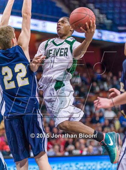 Thumbnail 3 in Notre Dame Catholic vs. Weaver (CIAC Class M Final) photogallery.