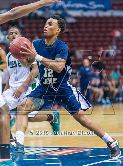 Thumbnail 3 in Notre Dame Catholic vs. Weaver (CIAC Class M Final) photogallery.
