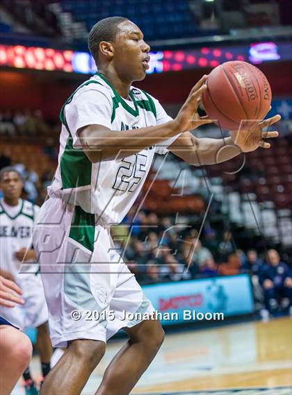Thumbnail 1 in Notre Dame Catholic vs. Weaver (CIAC Class M Final) photogallery.