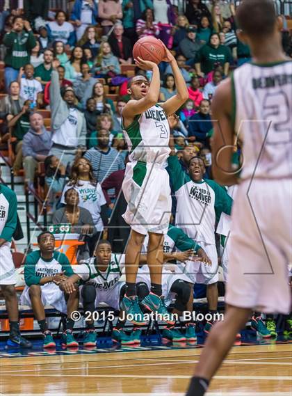 Thumbnail 2 in Notre Dame Catholic vs. Weaver (CIAC Class M Final) photogallery.