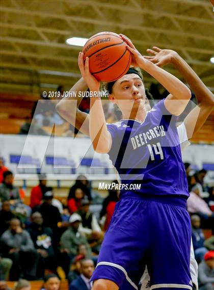 Thumbnail 3 in Washington County (Plymouth) vs Deep Creek (Robert L. Vaughan Border Clash Basketball Invitational) photogallery.