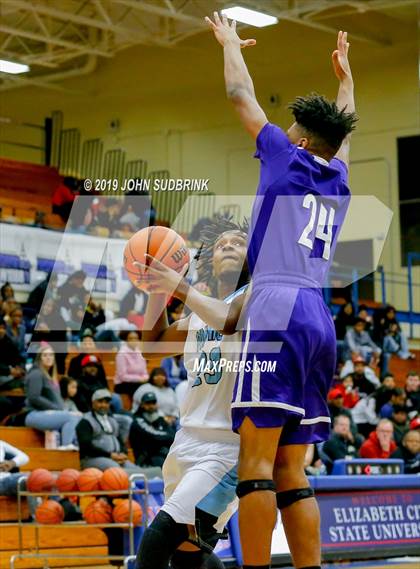 Thumbnail 1 in Washington County (Plymouth) vs Deep Creek (Robert L. Vaughan Border Clash Basketball Invitational) photogallery.