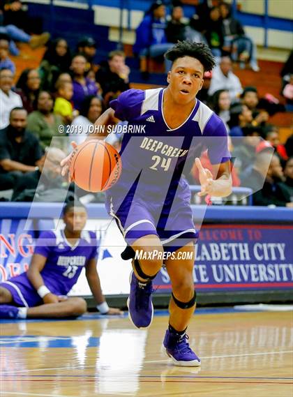 Thumbnail 3 in Washington County (Plymouth) vs Deep Creek (Robert L. Vaughan Border Clash Basketball Invitational) photogallery.
