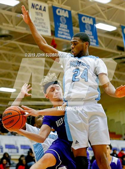 Thumbnail 2 in Washington County (Plymouth) vs Deep Creek (Robert L. Vaughan Border Clash Basketball Invitational) photogallery.