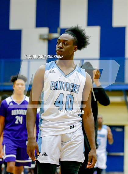 Thumbnail 3 in Washington County (Plymouth) vs Deep Creek (Robert L. Vaughan Border Clash Basketball Invitational) photogallery.