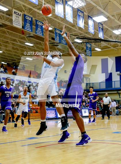 Thumbnail 2 in Washington County (Plymouth) vs Deep Creek (Robert L. Vaughan Border Clash Basketball Invitational) photogallery.