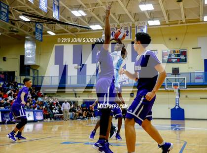 Thumbnail 3 in Washington County (Plymouth) vs Deep Creek (Robert L. Vaughan Border Clash Basketball Invitational) photogallery.