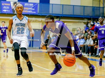 Thumbnail 2 in Washington County (Plymouth) vs Deep Creek (Robert L. Vaughan Border Clash Basketball Invitational) photogallery.