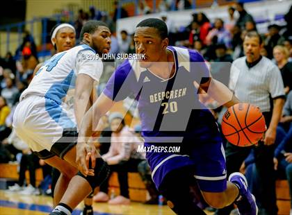 Thumbnail 3 in Washington County (Plymouth) vs Deep Creek (Robert L. Vaughan Border Clash Basketball Invitational) photogallery.