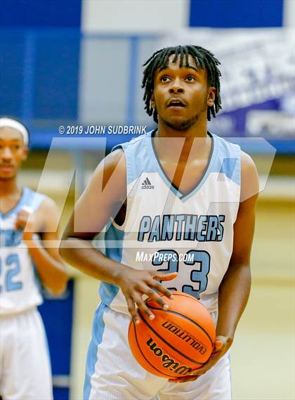 Thumbnail 3 in Washington County (Plymouth) vs Deep Creek (Robert L. Vaughan Border Clash Basketball Invitational) photogallery.
