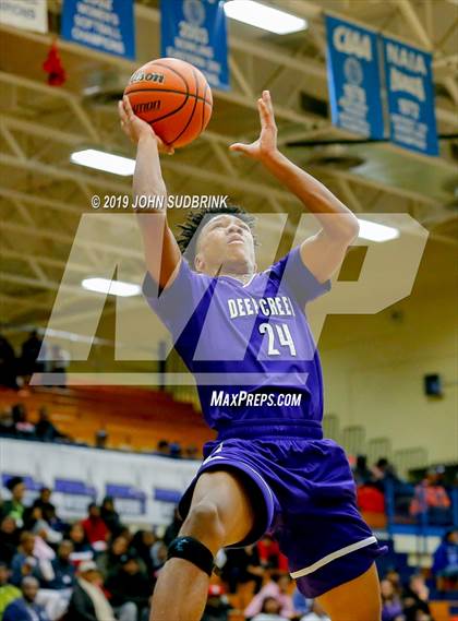 Thumbnail 3 in Washington County (Plymouth) vs Deep Creek (Robert L. Vaughan Border Clash Basketball Invitational) photogallery.