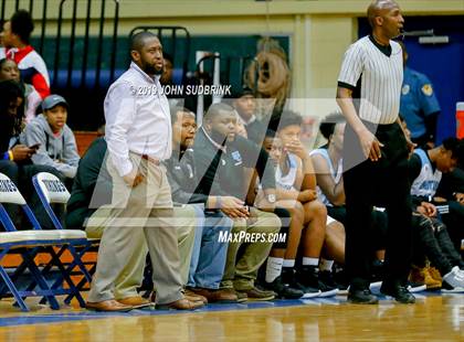 Thumbnail 2 in Washington County (Plymouth) vs Deep Creek (Robert L. Vaughan Border Clash Basketball Invitational) photogallery.