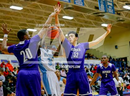 Thumbnail 2 in Washington County (Plymouth) vs Deep Creek (Robert L. Vaughan Border Clash Basketball Invitational) photogallery.
